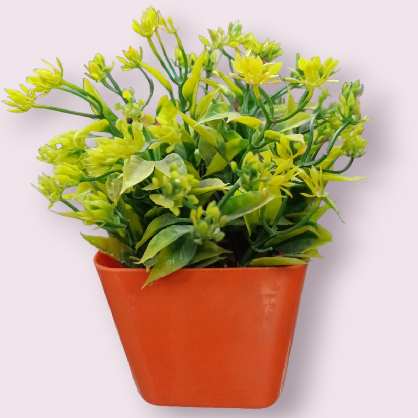"Sleek Green Artificial Plant with White Base: Modern Elegance for Any Space"Description: Elevate your interior with our chic Green Artificial Plant featuring a crisp white base. Standing at the perfect height to command attention without overwh