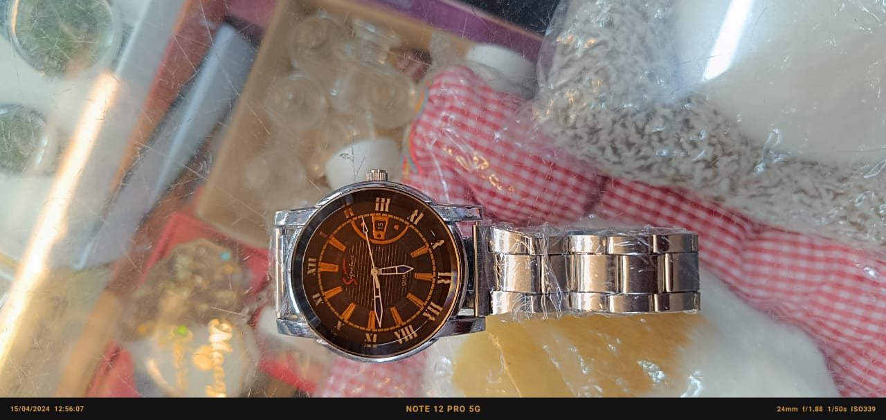"Signature Elegance: Brown &amp; Silver Chain Metal Watch"